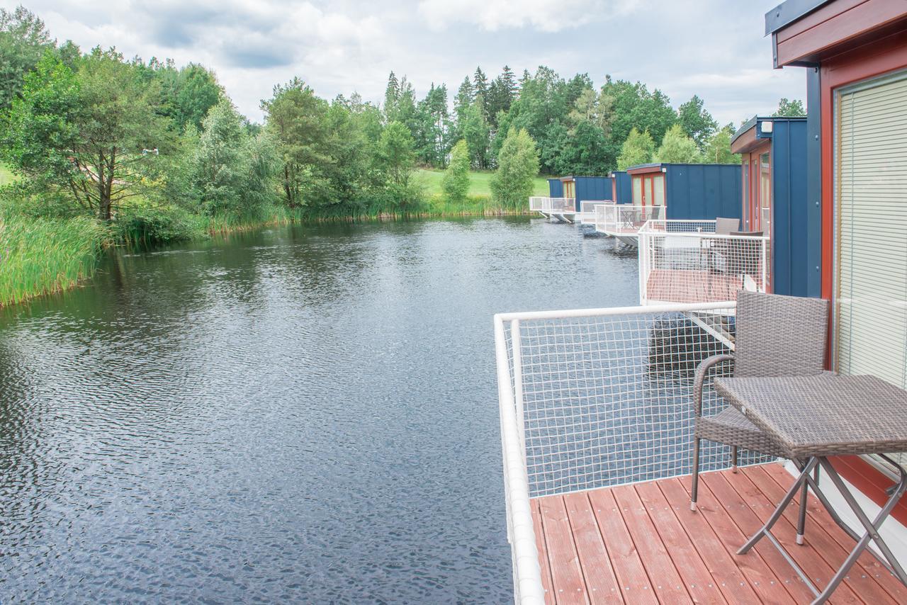 Hausboaty Ypsilon Golf Liberec Hotel Fojtka Eksteriør billede
